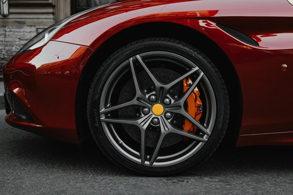 Comment les technologies de suspension active améliorent-elles le confort de conduite sur route?