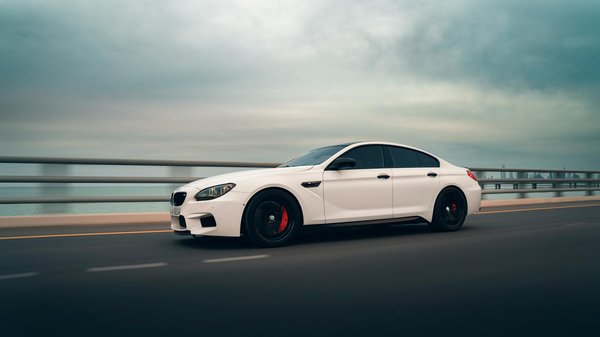 Quelle est la meilleure méthode pour calibrer les capteurs LiDAR sur une voiture autonome?